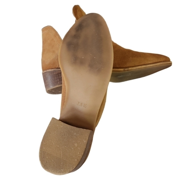 Coconuts by Matisse Pronto Booties in Saddle - Picture 4 of 4